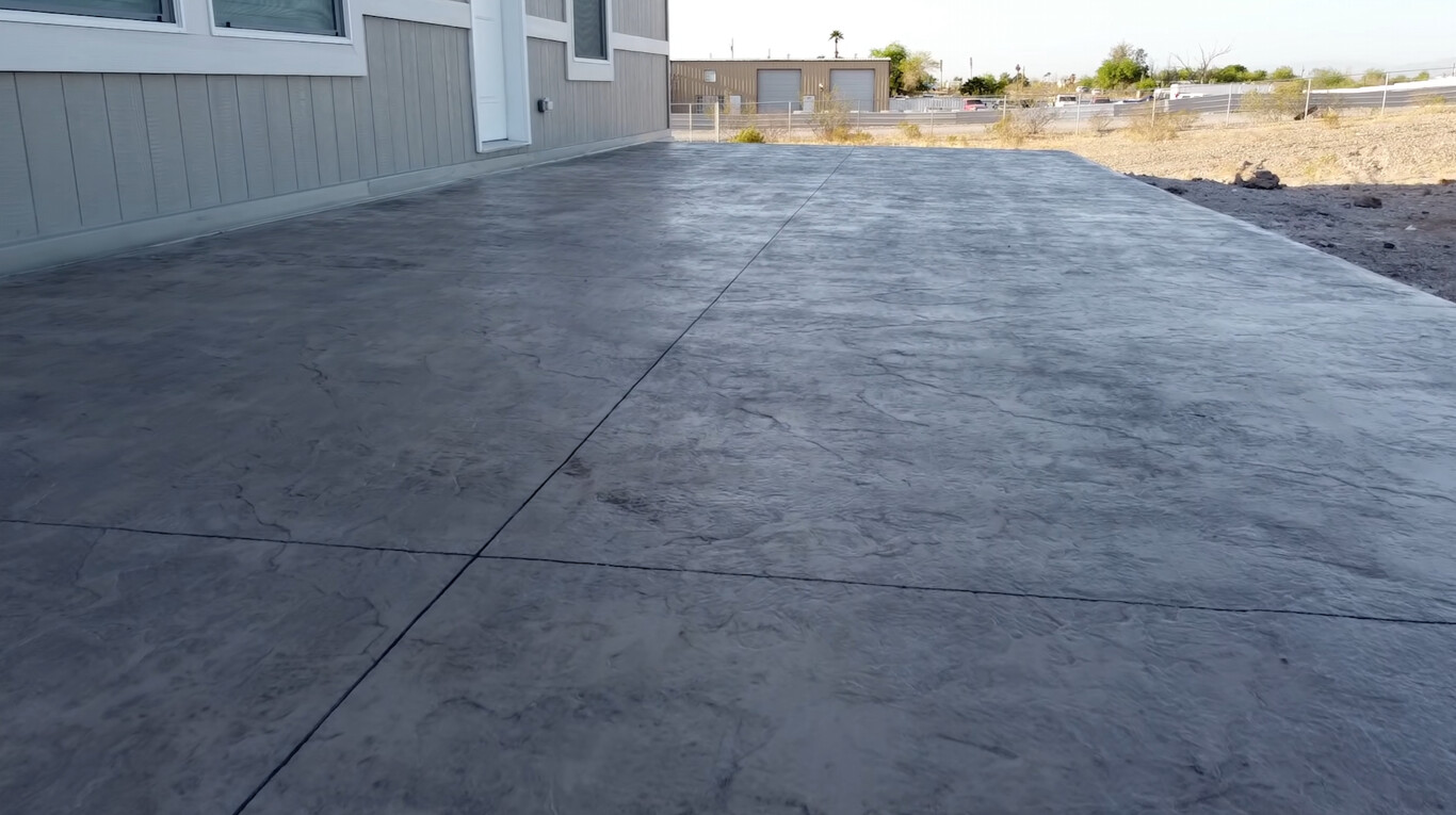 Smooth concrete slab installation in Apopka, FL
